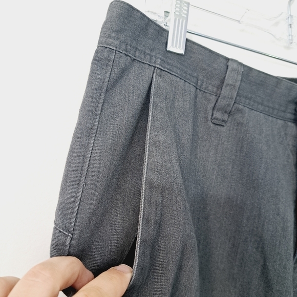 Volcom Frickin Chino Shorts In Charcoal Heather 34 - Picture 2 of 7